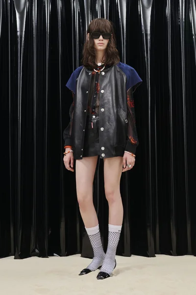 Look 24